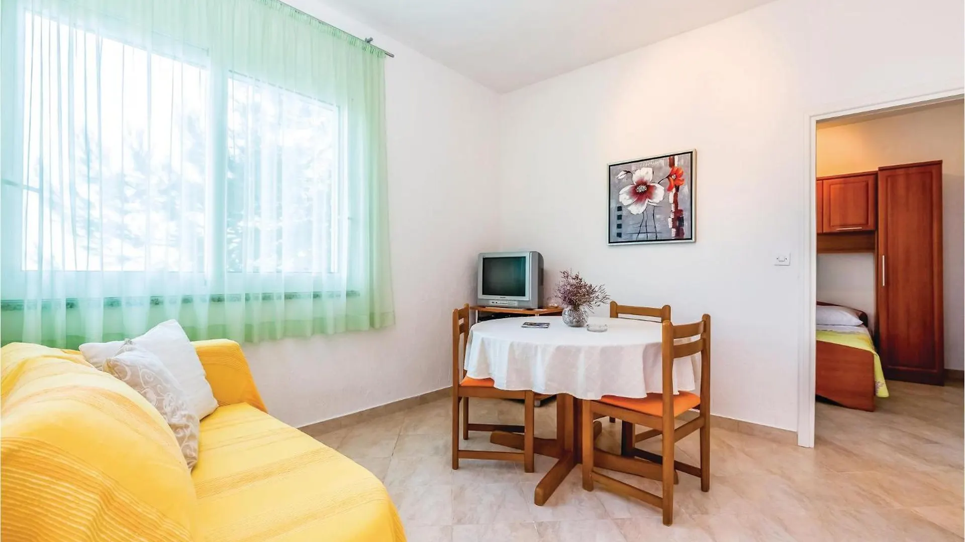 1 Bedroom Awesome Apartment In Supetarska Draga Croatia