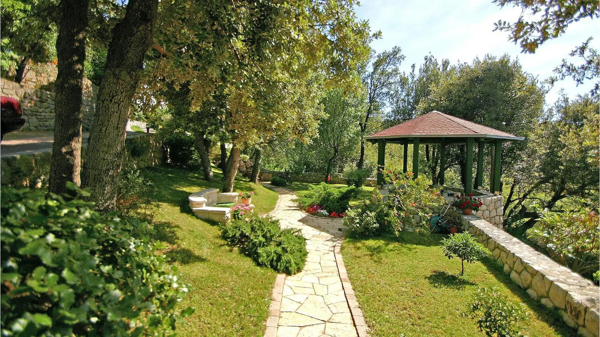 Awesome apartment in Supetarska Draga with 1 Bedrooms&WiFi Kroatien