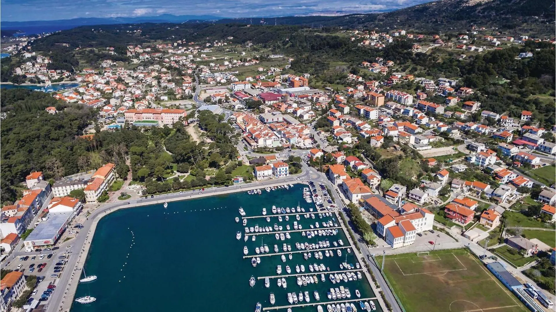 1 Bedroom Awesome Apartment In Supetarska Draga