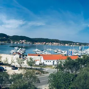 Garni Stefi! Supetarska Draga