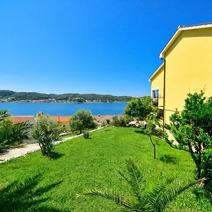 Apartman Cipcic-1 By Interhome, Supetarska Draga